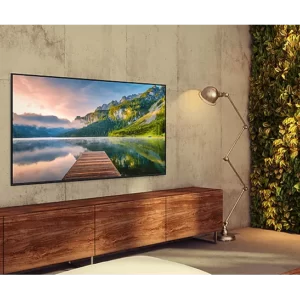 au-uhd-4k-tv-ua65au8000wxxy-crystal-uhd-au—–is-hanging-on-the-wall-showing-picture-with-dynamic-crystal-colour-457238929